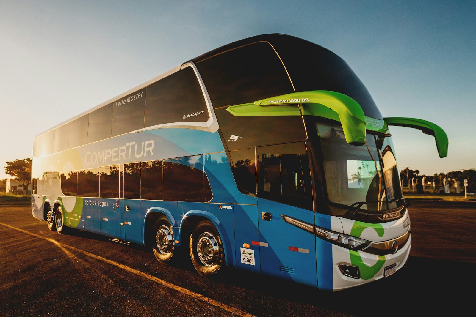 Ônibus semi-leito 42 lugares — M.RAMOS em Curitiba